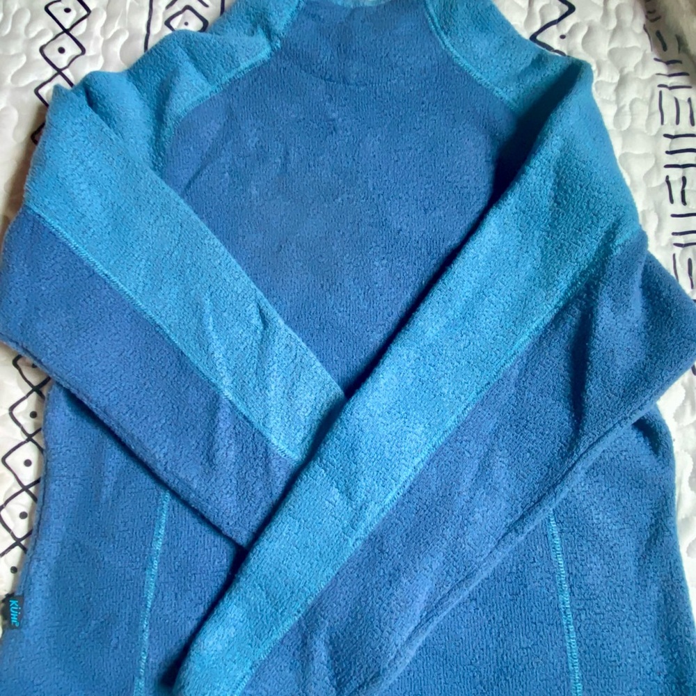 KUHL Cozy 2 tones blue fleece, Size Small, no zippered. - Picture 3 of 5